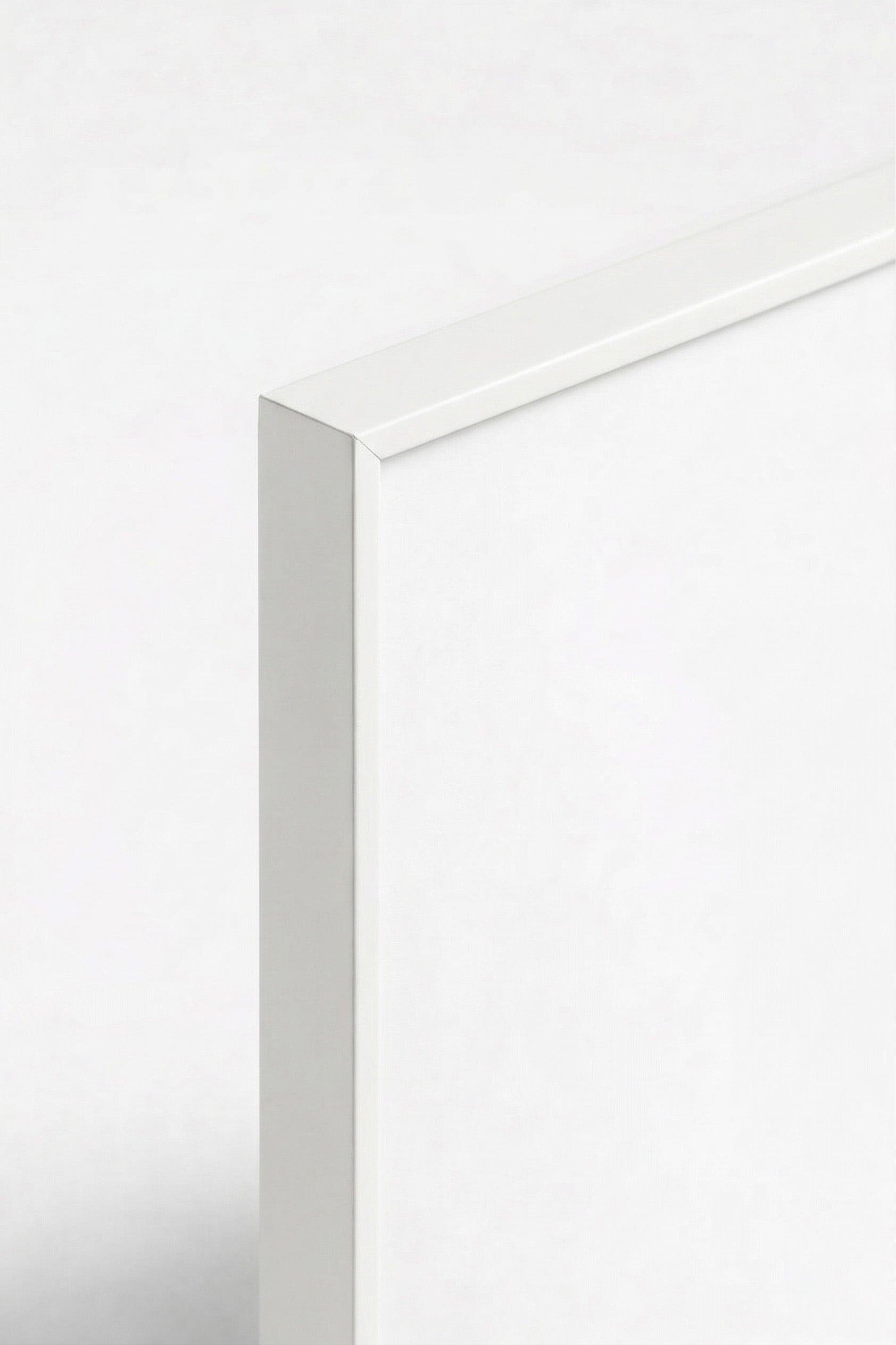 מסגור אלומיניום | לבן