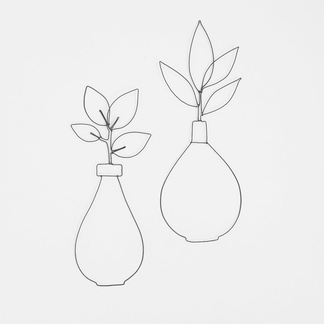 פרח/ענף באגרטל מחוט ברזל | שיר סניור