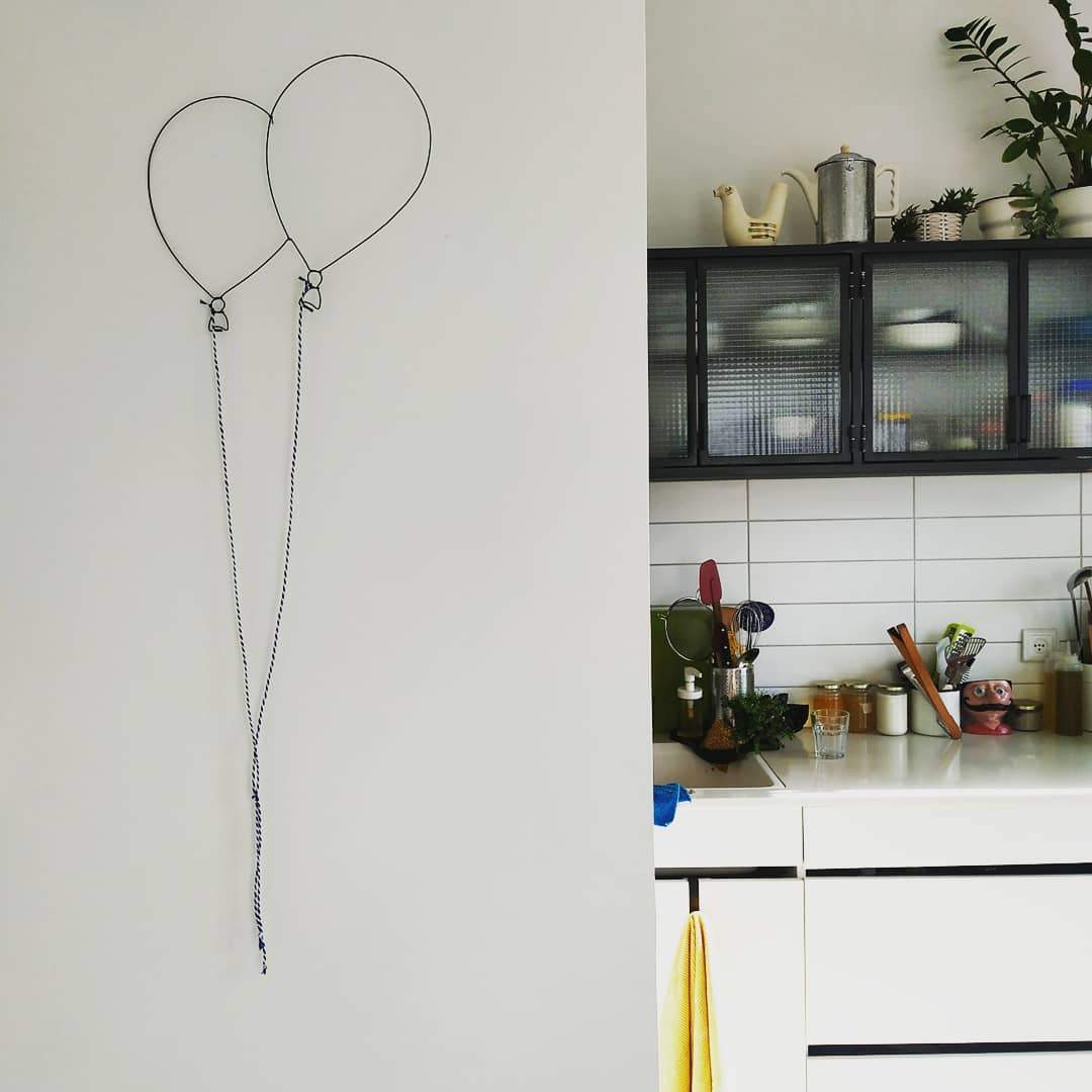 זוג בלונים מחוט ברזל | שיר סניור