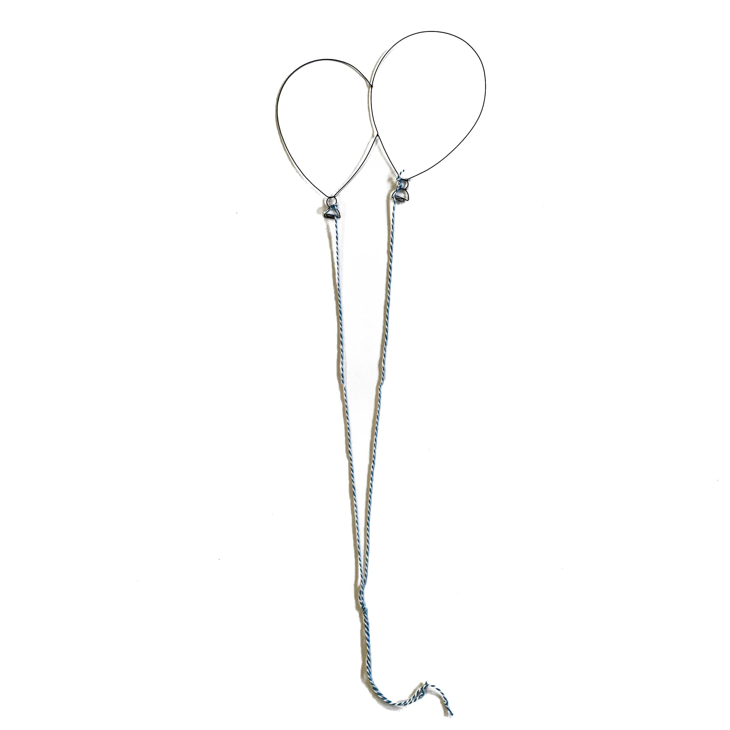 זוג בלונים מחוט ברזל | שיר סניור