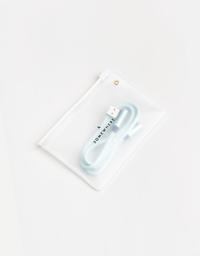 כבל טעינה Stay Connected – iPhone בצבע מנטה