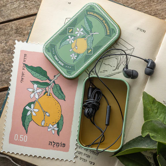 קופסת פח קטנה : פומלה | יולטה